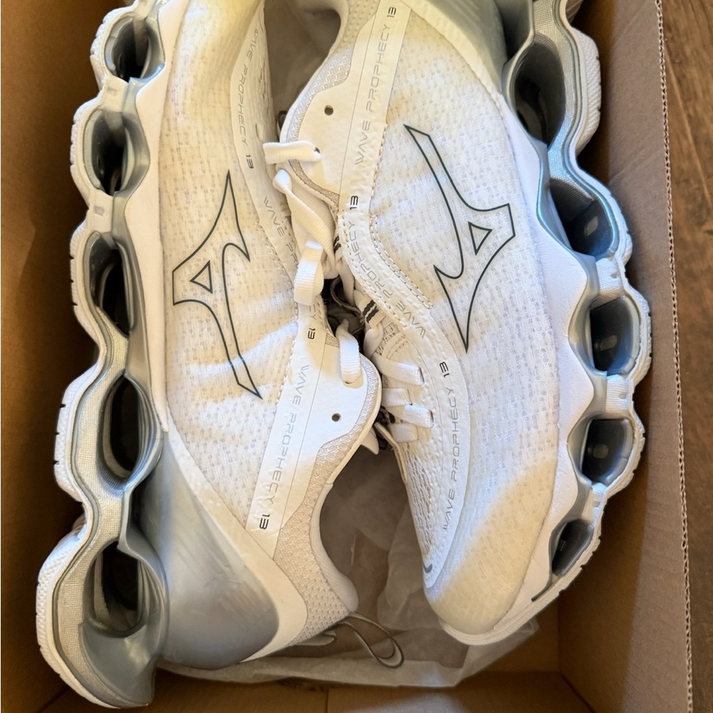 Mizuno Wave Prophecy 8 White Running Shoes - Picture 3 of 7